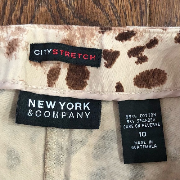 New York & Co Animal Print Cropped Pants - Picture 5 of 6
